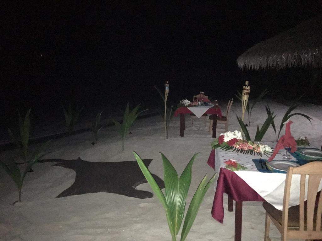 Hudhu Raakani Lodge Maldives Thinadhoo (Vaavu Atoll) Exterior foto